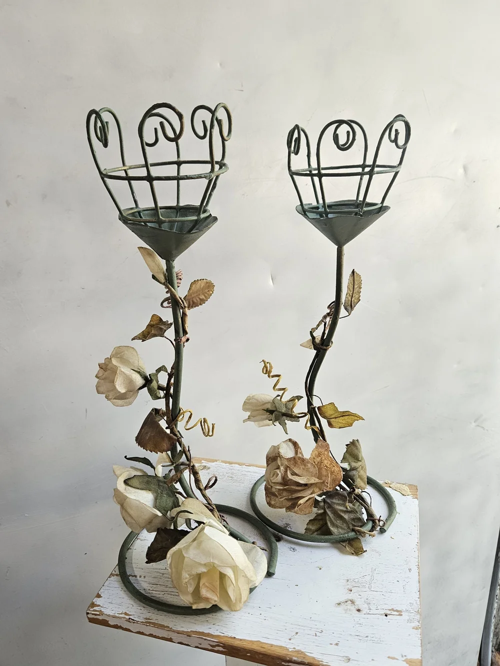 Source Unknown Green Metal Rose Vine Candle Holders with Cream Flowers